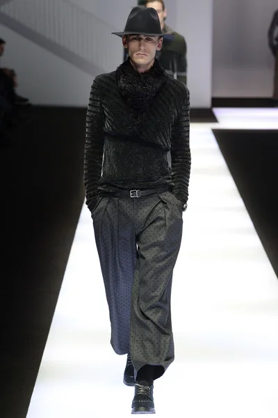 Look 29